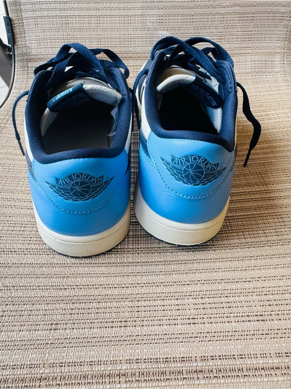 Nike Low-Top Sneakers in Navy, White, and Blue
